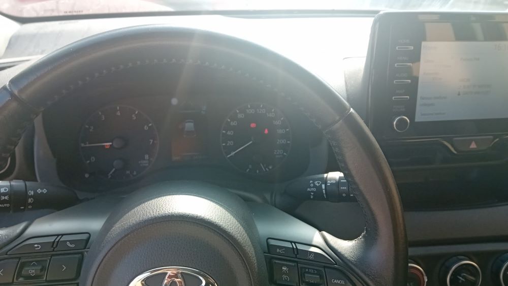 TOYOTA YARIS 1.0 B 72 CV